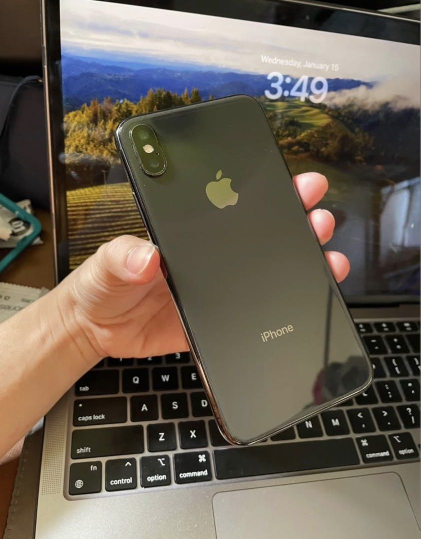 Iphone X (Category: iPhone X Series) located in Manila. Submitted by safestar.5cc5b7 (Listing ID 1468265077, Image 3). Description: .