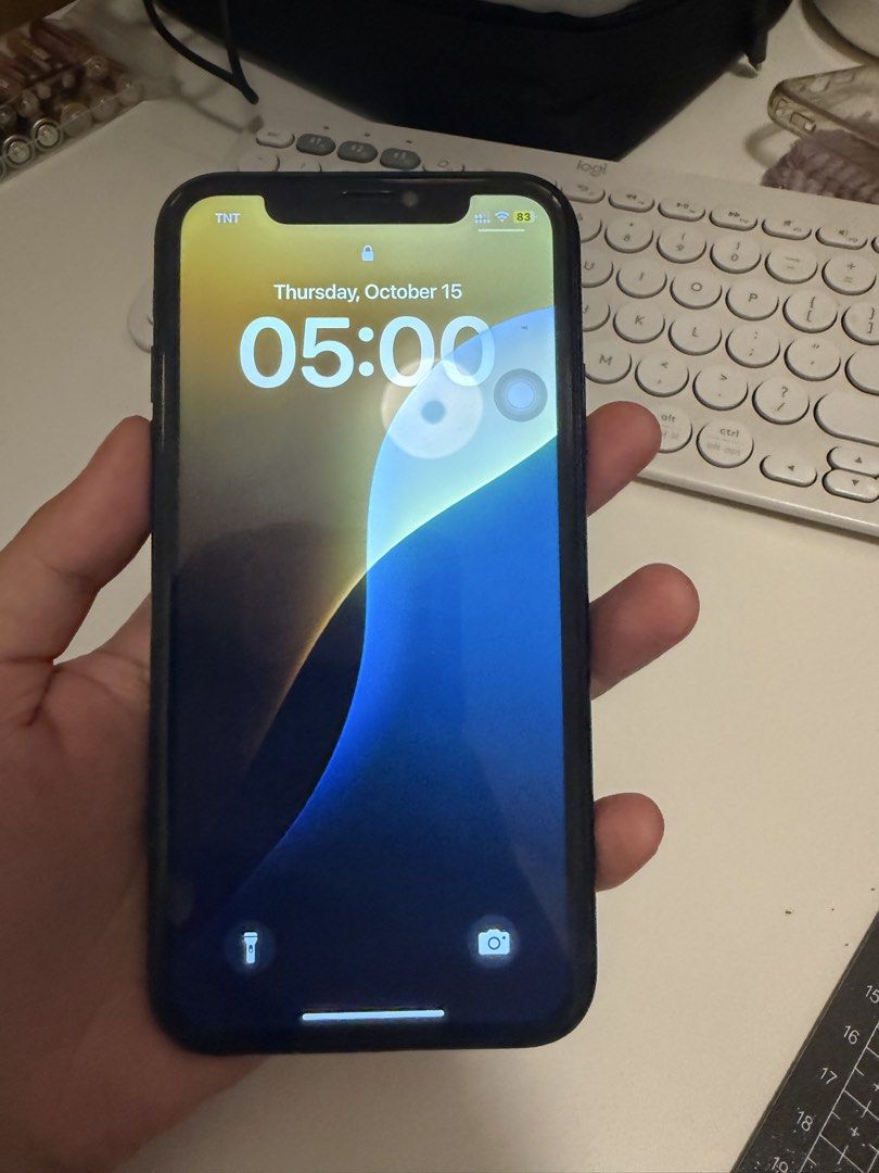 iPhone XR 128GB BLACK (Category: iPhone X Series) located in Manila. Submitted by onlyccabello (Listing ID 1468255648, Image 1). Description: iPhone XR 128GB BLACK no issues aside from battery health at 64% already i still use this as my work phone and still works 100%. nego for sure buyer make offer lang po.