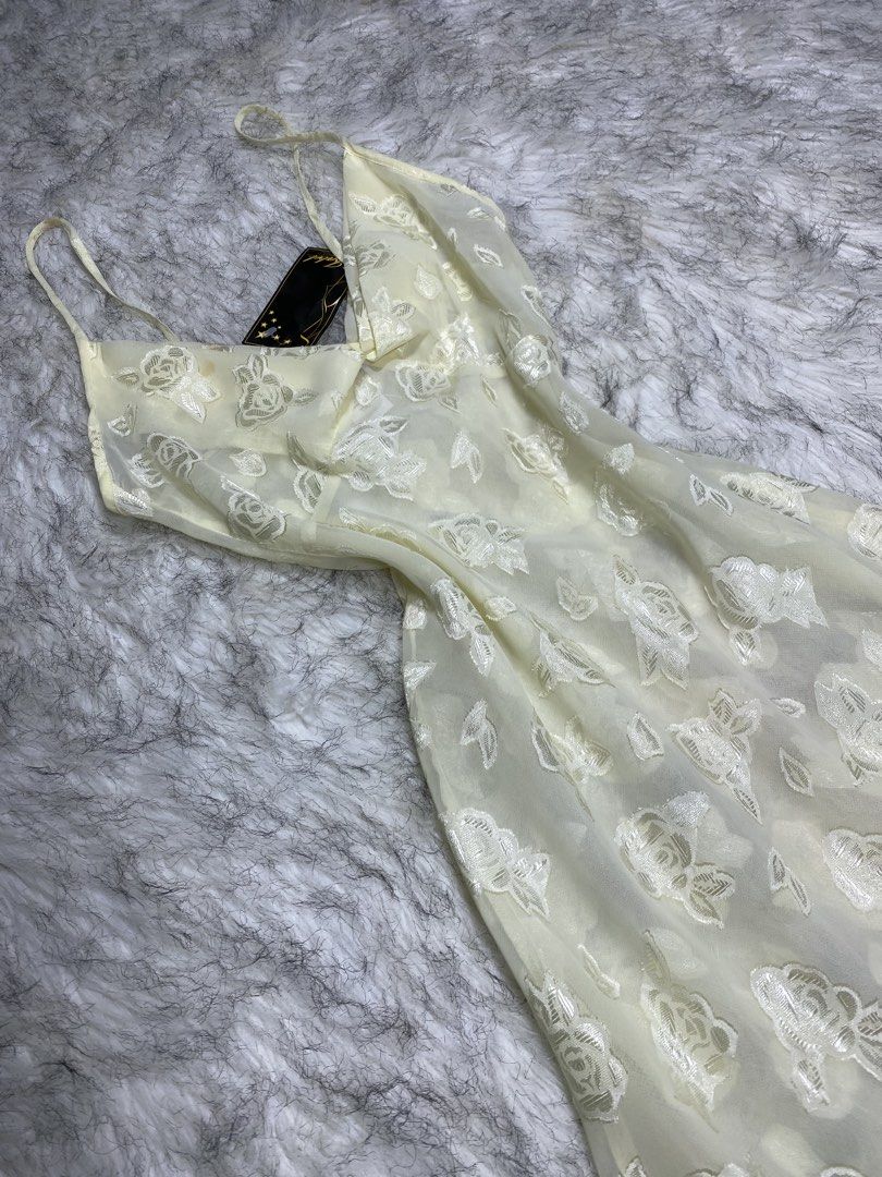 Isabel (small) (Category: Undergarments & Loungewear) located in Manila. Submitted by csjlgen (Listing ID 1468110369, Image 3). Description: .