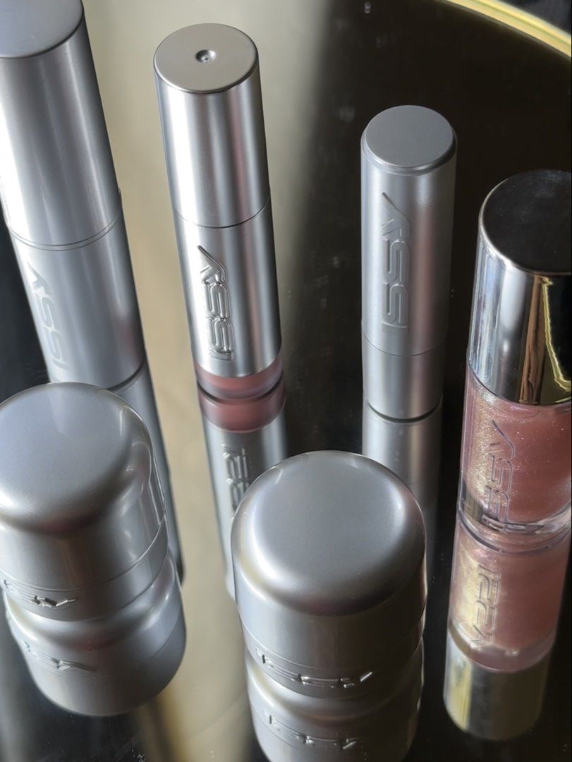 ISSY MAKEUP SALE (950!!!) Bundle & Individual Available (Category: Makeup) located in Castillejos. Submitted by syi_lah (Listing ID 1468101931, Image 1). Description: Your sign to add some ISSY goodies to your collection. ₱950!!! for the complete bundle of 6 items. Most items are in good condition, with some lightly swatched. The Skin Stick has been lightly used. Reason for selling: The shades are no longer my preference. — Individual purchases a