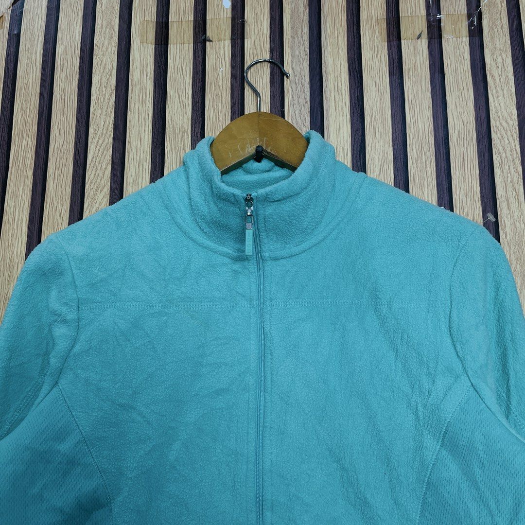 IZOD GREEN SMALL 21x23 YG02524 (Category: Coats, Jackets and Outerwear) located in Dasmarinas. Submitted by yg_supplies (Listing ID 1468155841, Image 3). Description: IZOD GREEN SMALL 21x23 YG02524.