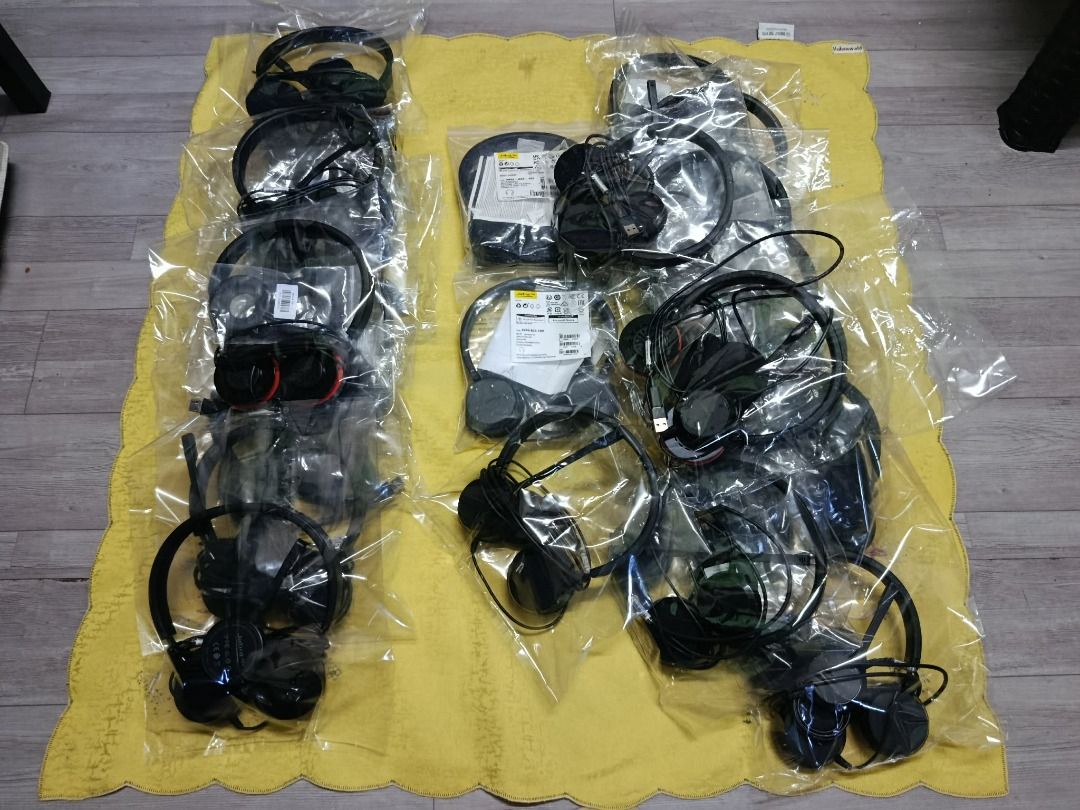 Jabra Evolve 20 usb or type c with usb (Category: Headphones & Headsets) located in Quezon City. Submitted by carou85958 (Listing ID 1468131603, Image 2). Description: Jabra Evolve 20 100% good 100% working 100% makikinis 100% no issue 100% no scam jabra 20 usb type makinis p900 jabra 20 type c with usb makinis p1k 17 ibp road batasan hills qc .