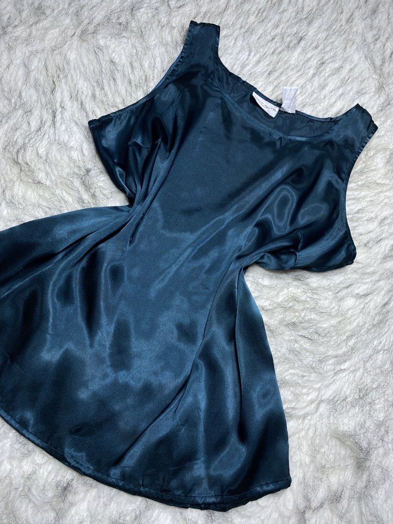 Jacklyn smith (xlarge) (Category: Others Tops) located in Manila. Submitted by csjlgen (Listing ID 1468129437, Image 2). Description: .
