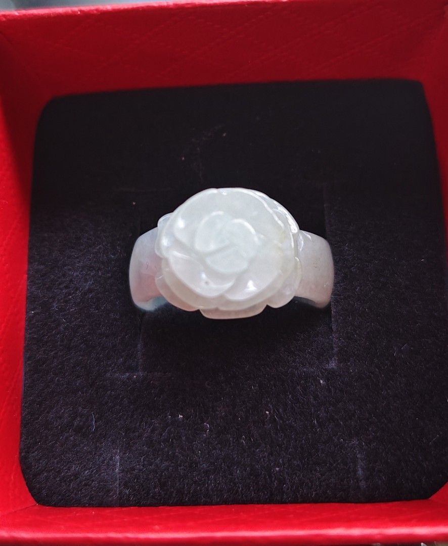 Jade ring carve ring (Category: Rings) located in Davao. Submitted by zinbad (Listing ID 1468238002, Image 2). Description: MOD: Gcash jade ring rare design size 8.