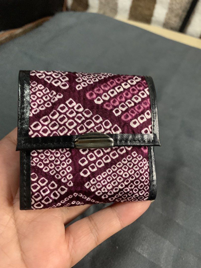 Japan cute small purse (Category: Purses & Pouches) located in Cabanatuan. Submitted by mjluxxejapan (Listing ID 1468080133, Image 2). Description: Fixed price aporox 3”x3” .leather loob.cute maliit lng to .bnew details posted .