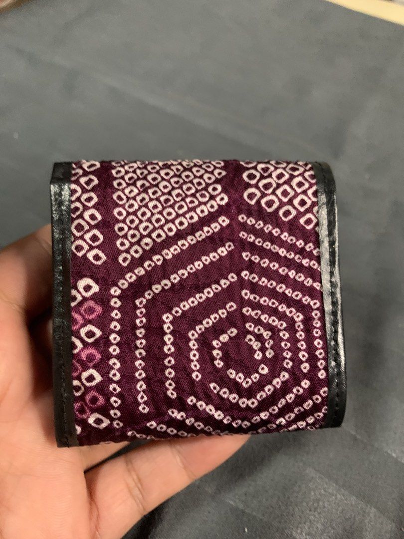 Japan cute small purse (Category: Purses & Pouches) located in Cabanatuan. Submitted by mjluxxejapan (Listing ID 1468080133, Image 3). Description: Fixed price aporox 3”x3” .leather loob.cute maliit lng to .bnew details posted .