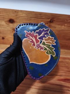 (Category: ) located in . Submitted by queenlyne_vintage_rare_finds (Listing ID 1468104714, Image 1). Description: .