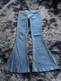 (Category: ) located in . Submitted by prettysixtythrift_17 (Listing ID 1468179889, Image 1). Description: .