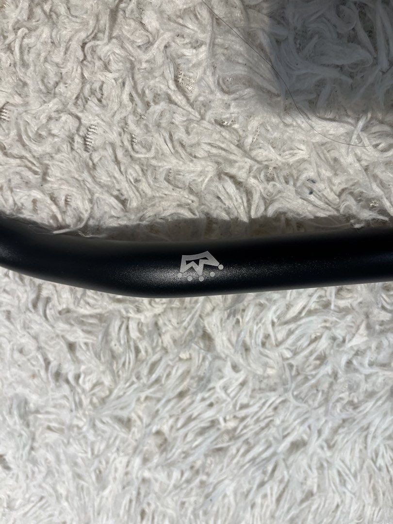 Jet2Wheels Mid-Rise Handlebar (Category: Other Motorcycles Parts and Accessories) located in San Pedro. Submitted by iamharoldguerrero (Listing ID 1468059700, Image 2). Description: Jet2Wheels Mid-Rise Handlebar Price: ₱300 only Details: - Brandnew (₱1,200 srp) - aftermarket upgrade handlebar for scooters - such as Honda PCX, Yamaha NMAX, etc.. Location: San Pedro, Laguna - Free Delivery within San Pedro Area - if Malayo Shipping via JRS Express 