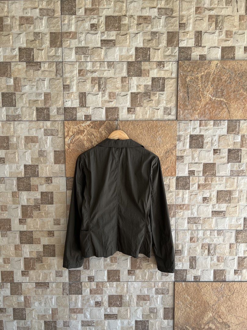 JIL SANDER - LIGHTWEIGHT BLAZER (Category: Luxury Apparel) located in Bacolod City. Submitted by timelessbyjosh (Listing ID 1468134281, Image 2). Description: BEST FOR CASUAL & FORMAL OUTFITS SIZE : 36 ACTUAL COLOR : OLIVE GREEN COLOR RATE : 9. 5 OUT OF 10 CONDITION : EXCELLENT MATERIAL : MADE IN : ITALY FLAWS : NONE DIMENSIONS LENGTH - 23 WIDTH ( ARMPIT TO ARMPIT ) - 18 SHOULDER TO SHOULDER - 18. 5 SLEEVE LENGTH ( ARMPIT TO WRIST ) - 18. 5 MEASU