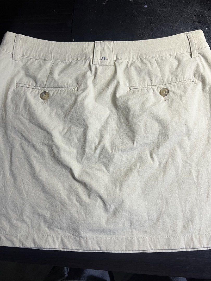 j.lindeberg skirt (Category: Skirts) located in Butuan. Submitted by arahukay.ph (Listing ID 1468218891, Image 3). Description: 30-32/14.5 Excellent condition shipped.