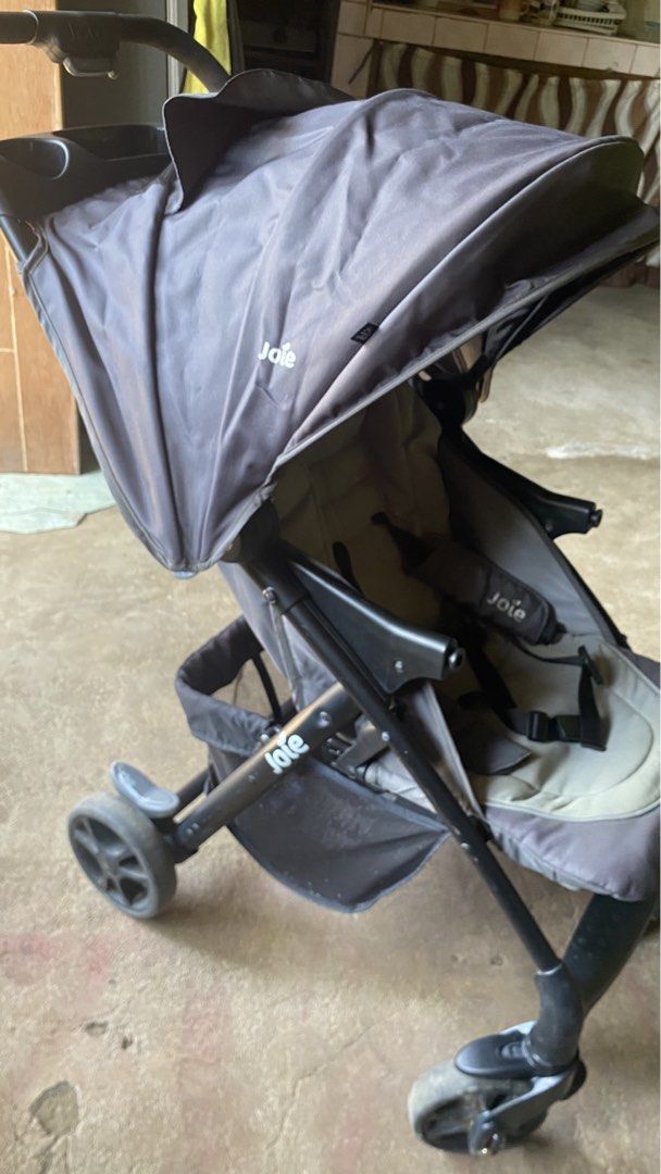 Joie Stroller (Category: Strollers) located in Tanay. Submitted by bads111 (Listing ID 1468134698, Image 2). Description: Joie Muze compatible with Juva car seat birth up to 20kg .