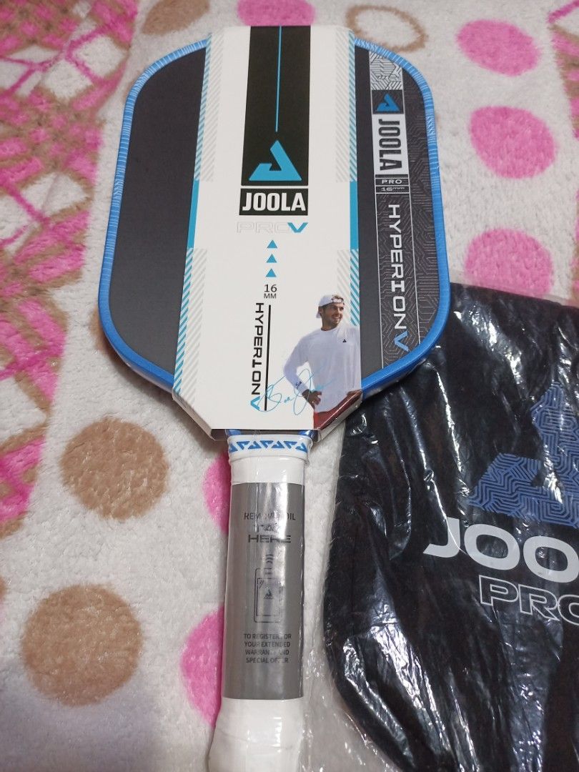 Joola Hyperion V paddle with sleeve cover (Category: Racket and Ball Sports) located in Bacoor. Submitted by joromoto18 (Listing ID 1468093525, Image 3). Description: For sale Brandnew Pickleball paddle Vietnam made OEM paddle Joola Hyperion V paddle With sleeve cover 1,800 pesos With nfc reading Pass sa tawad. All brandnew Pick up only Saint peter church caridad Cavite city Cop lalamove pabook kau Pass muna shipping.