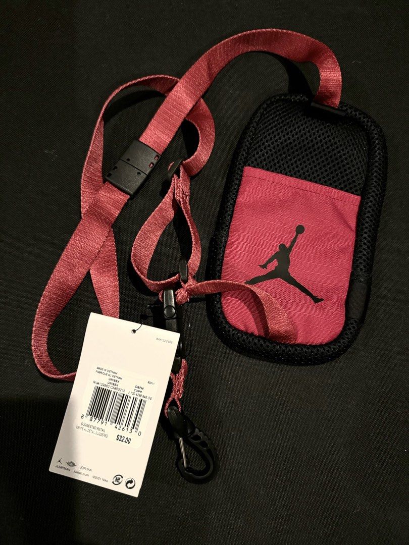 Jordan Flight Purse/Pouch (Category: Belt bags, Clutches and Pouches) located in Tarlac. Submitted by iamleeyam (Listing ID 1468256835, Image 2). Description: Authentic/Original Jordan Flight Purse/Pouch RFS: Decluttering Note: Tarlac is our location 📍 Buyer shoulders the shipping cost Payment first policy Thank you! .