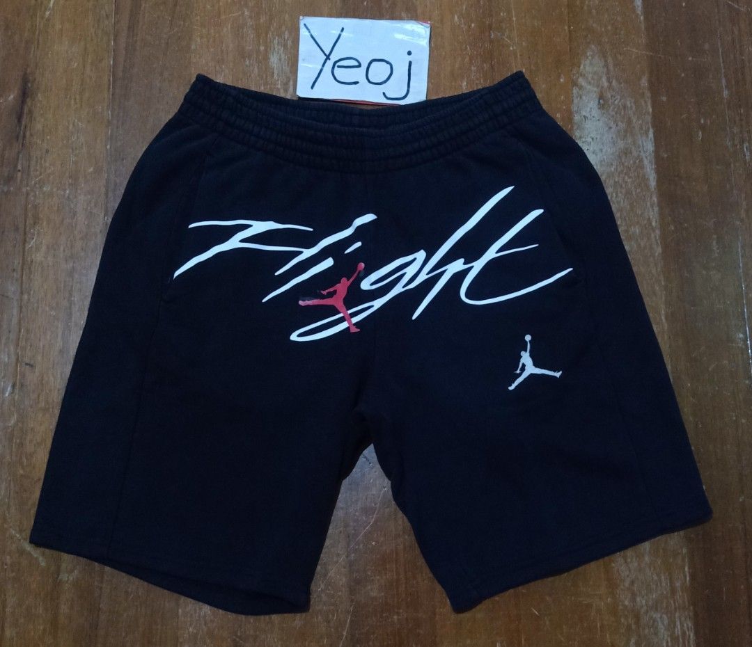 Jordan Flight Sweatshort/ Medium to Large (Category: Shorts) located in Tayabas. Submitted by joeyjoe_19 (Listing ID 1468073026, Image 1). Description: Medium to Large.. Size 32 to 36 x L19.5 Very Good cond.. 8.5/10 Cr ✔️ Fade.. SOLID Prints.. Embroidered Logo.. Php 550 Plus SF Only ✅.