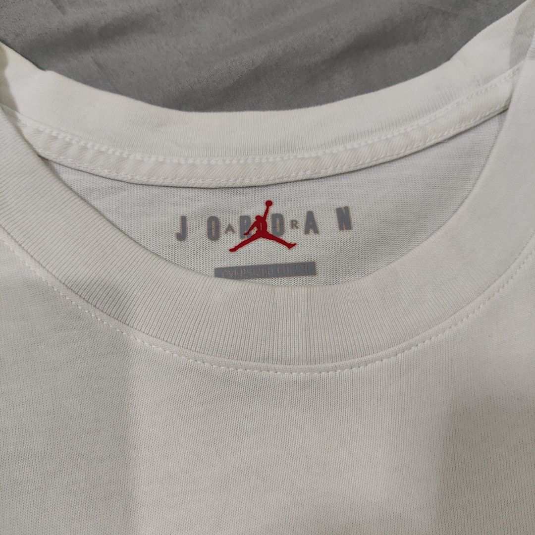Jordan jumpman white shirt (Category: Tshirts & Polo Shirts ) located in Rosales. Submitted by c.karl (Listing ID 1468203268, Image 2). Description: - Brand: Jordan - Color: White - Size: Large (Oversized fit) - negotiable.
