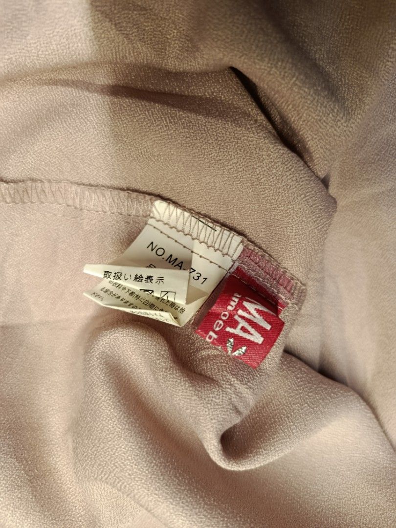 Jp Brand Open Neckline and Ruffled Collar (Category: Blouses) located in Bambang. Submitted by czar_topaz (Listing ID 1468217922, Image 3). Description: .