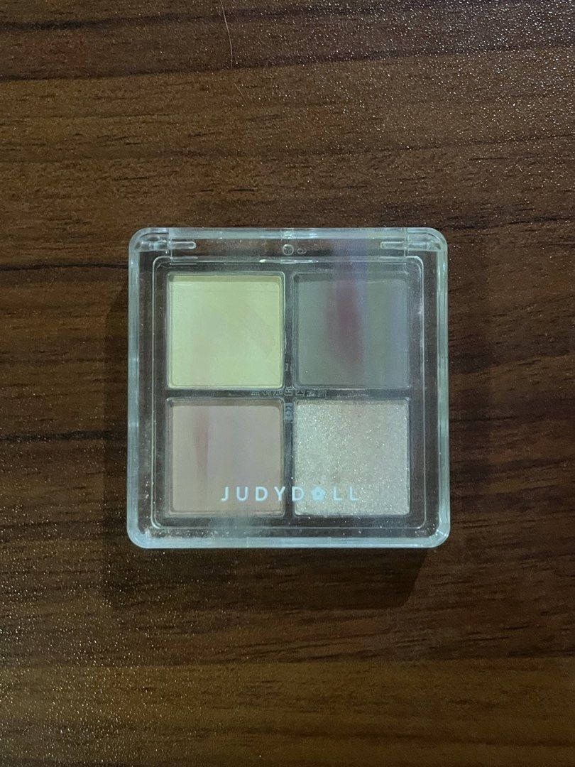 judydoll eyeshadow pallete (Category: Makeup) located in Pinamungahan. Submitted by the19thspring (Listing ID 1468157985, Image 1). Description: like new, in good condi .