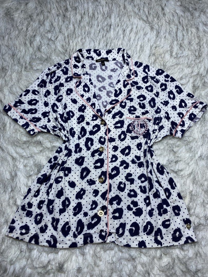 Juicy couture (large/xl) (Category: Others Tops) located in Manila. Submitted by csjlgen (Listing ID 1468139577, Image 1). Description: .