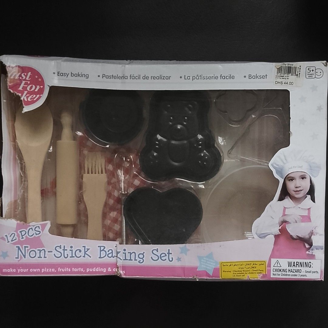 Just For Baker 12-Piece Non-Stick Baking Set (Kids / Beginner Set) (Category: Educational & Learning Toys) located in Antipolo. Submitted by rielapreloved (Listing ID 1468065005, Image 2). Description: ​Selling an unused 12-piece Just For Baker baking set. Fun activity set for kids, beginners, or young baking enthusiasts wanting to make mini pizzas, fruit tarts, puddings, and small cakes. ​📦 What’s Included in the 12-Piece Set: ​3x Mini Non-Stic