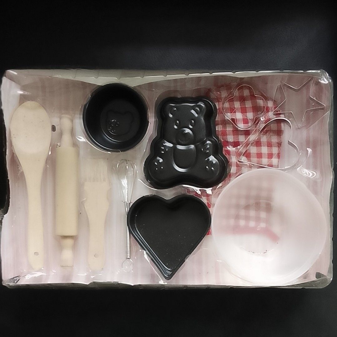 Just For Baker 12-Piece Non-Stick Baking Set (Kids / Beginner Set) (Category: Educational & Learning Toys) located in Antipolo. Submitted by rielapreloved (Listing ID 1468065005, Image 3). Description: ​Selling an unused 12-piece Just For Baker baking set. Fun activity set for kids, beginners, or young baking enthusiasts wanting to make mini pizzas, fruit tarts, puddings, and small cakes. ​📦 What’s Included in the 12-Piece Set: ​3x Mini Non-Stic