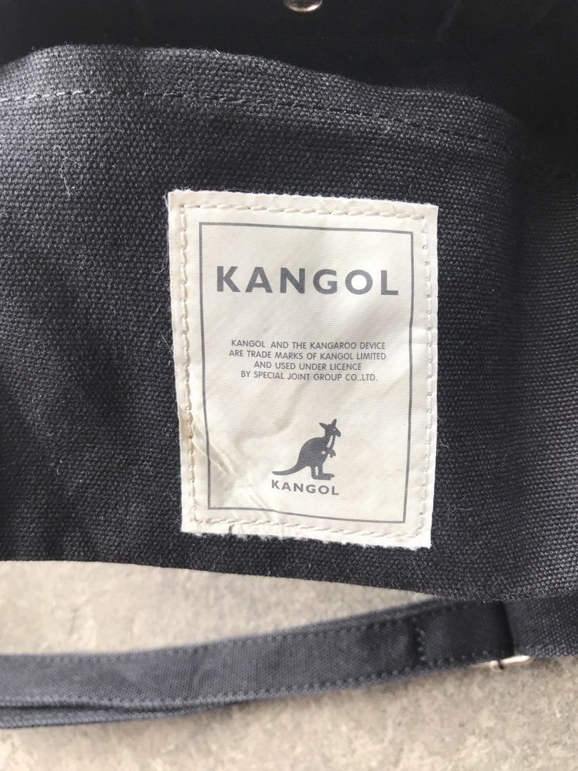 Kangol sling bag (Category: Sling Bags) located in Ligao. Submitted by klaifinds (Listing ID 1468060206, Image 3). Description: Good condi 9/10 cr Dm.