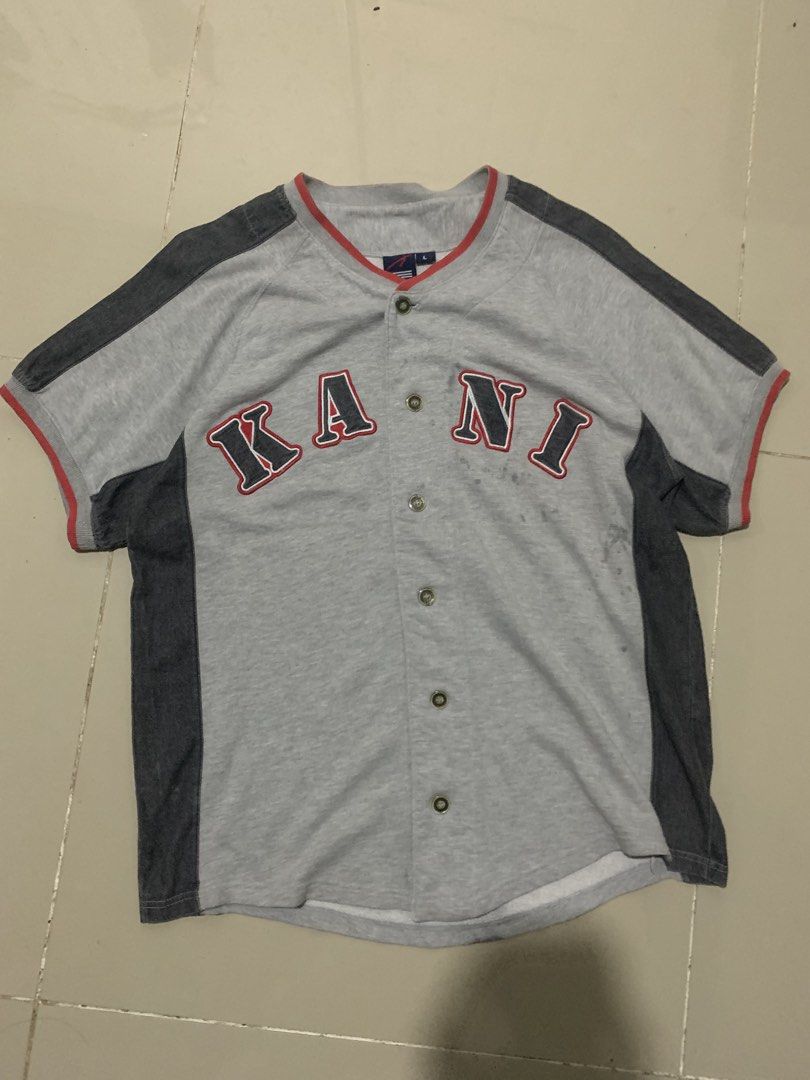 Karl Kani Gray Button-Up Baseball Jersey Size L (Category: Tshirts & Polo Shirts ) located in Aloran. Submitted by lux2kph (Listing ID 1468211567, Image 1). Description: NO ISSUE BIG SIZE MINDNAO LOC.