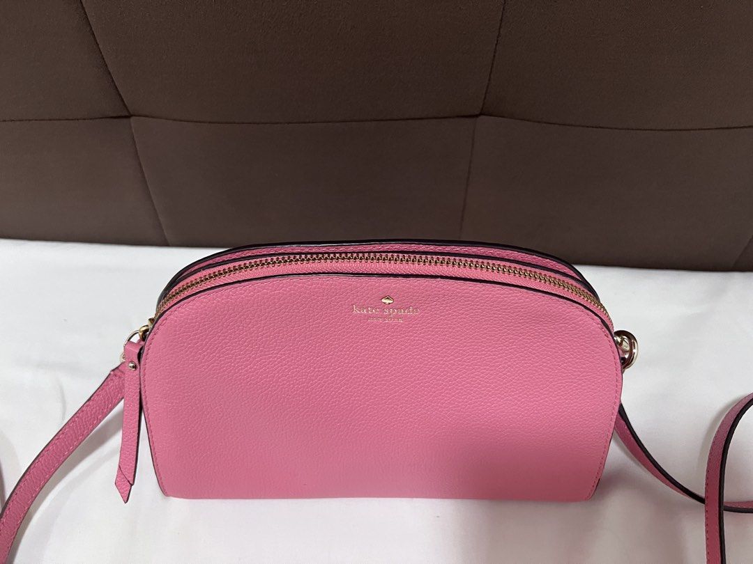 Kate Spade NY Crossbody bag (Category: Luxury Bags & Wallets) located in Cabanatuan. Submitted by hellorhea (Listing ID 1468217601, Image 2). Description: This is as good as new. .