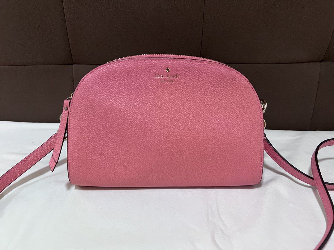 Kate Spade NY Crossbody bag (Category: Luxury Bags & Wallets) located in Cabanatuan. Submitted by hellorhea (Listing ID 1468217601, Image 1). Description: This is as good as new. .