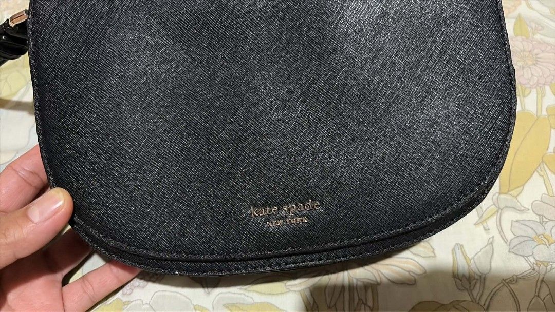 Kate Spade Original (Category: Sling Bags) located in Pugo. Submitted by abshopfinity (Listing ID 1468198727, Image 2). Description: .