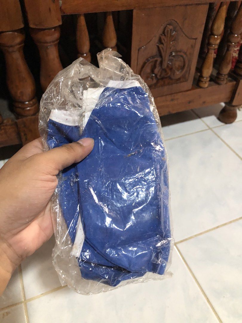KBM Economy Arm Sling — Medium Size (Category: Medical Supplies & Tools) located in San Juan, La Union. Submitted by declutteringog7 (Listing ID 1468068657, Image 2). Description: 🩹 KBM Economy Arm Sling — Medium Size ₱180 Category: Health & Wellness > Medical Supplies Details: • ✅ Brand New — Sealed in original packaging • Brand: Kawamoto / KBM — trusted Philippine medical supplies brand • Size: Medium — fits most adults • Economy arm sling — l