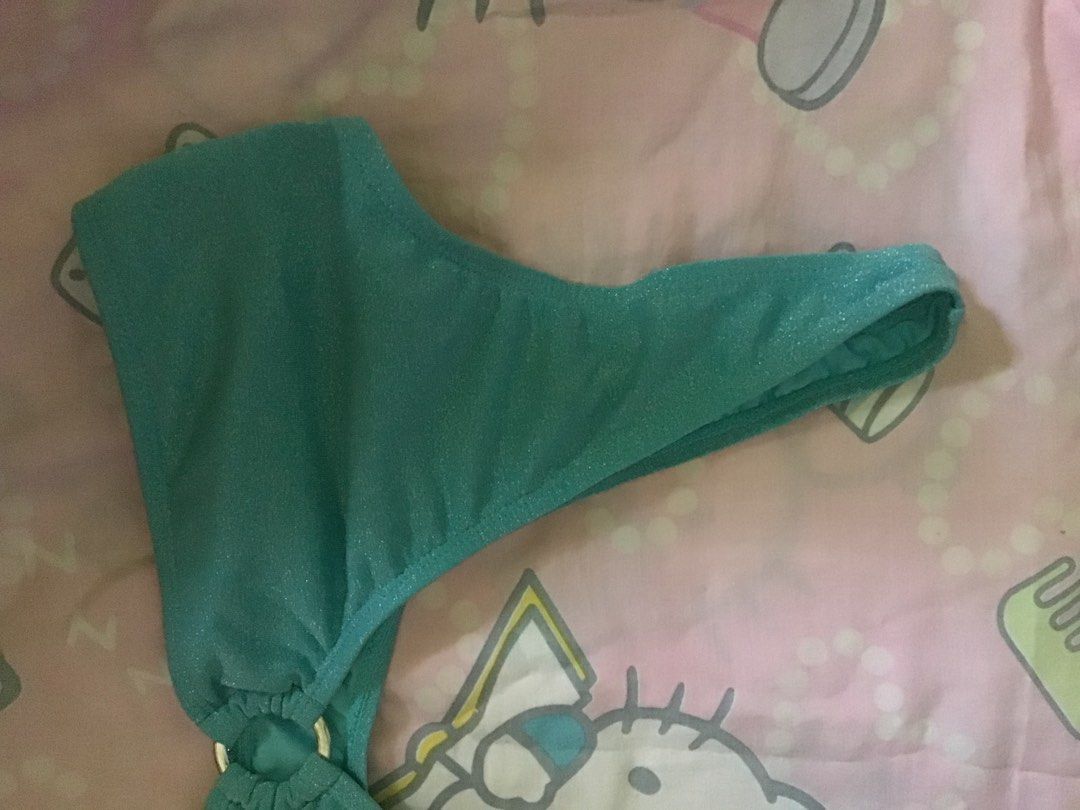 Kendall + Kylie Bikini Top (Category: Bikinis & Swimsuits) located in Delfin Albano (Magsaysay). Submitted by patronumist (Listing ID 1468104775, Image 3). Description: can fit s-m.