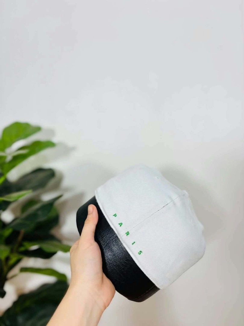 Kenzo Paris Close Cap (Category: Luxury Apparel) located in Bacolod City. Submitted by luxtrend.ph (Listing ID 1468162770, Image 3). Description: Kenzo Paris x New Era Close Cap ·Authentic/Legit ·Size: 7 & 1/8 ·Excellent condition ·Complete tags ·Embroid logo designs ·No flaws ·Price: 1,880 shipped🏷 ·DM to purchase📩📩 Courier: J&T Express MOP: Gcash / Bank Transfer PAYMENT FIRST (NO COD) NO RETURN / NO EXCHANGE.