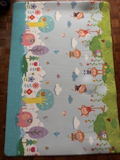 Disney Winnie the Pooh Reversible Alphabet Play Mat, Babies & Kids ...