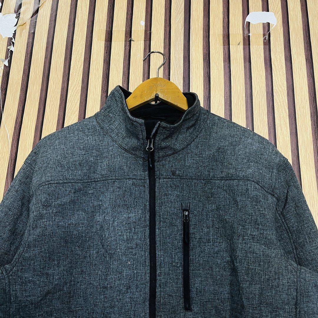 KIRKLAND SIGANTURE GORPCORE SOFTSHELL WORKWEAR TECHNICAL UTILITY TEXTURED JACKET BLACK LARGE 23x26 (Category: Coats, Jackets and Outerwear) located in Dasmarinas. Submitted by yg_supplies (Listing ID 1468098396, Image 3). Description: > PRE-LOVED / NEEDS WASHING. NO OTHER ISSUES. KIRKLAND SIGANTURE GORPCORE SOFTSHELL WORKWEAR TECHNICAL UTILITY TEXTURED JACKET BLACK LARGE 23x26 #gorpcore #techwear #softshell #outdoorlife #streetwearph #technicalja