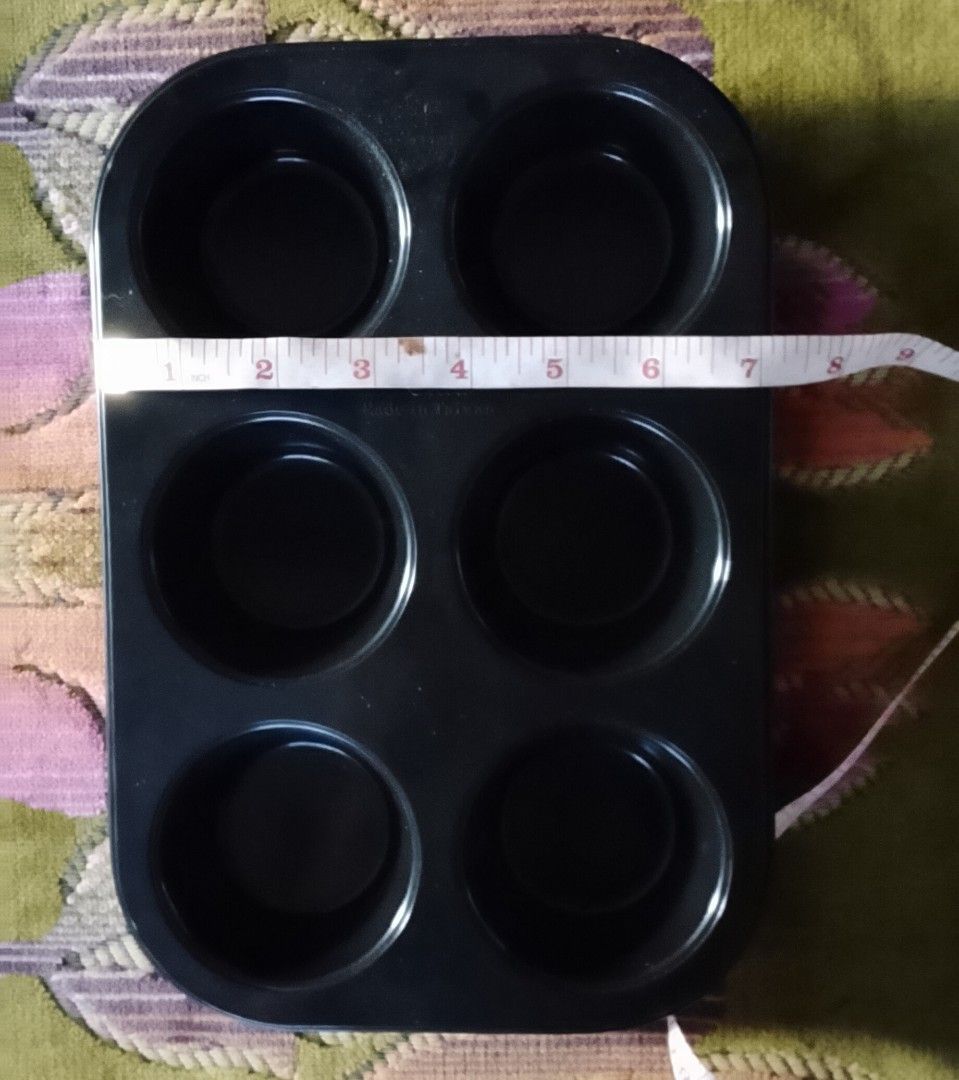 Kitchenware Bundle - Baker's Select 6-Cup Muffin Pan + 2-pc Jenan Glass Serving Dishes (Category: Bakeware) located in Antipolo. Submitted by rielapreloved (Listing ID 1468266117, Image 3). Description: Selling as a 3-piece kitchenware bundle. Practical set for home baking, serving snacks, desserts, or entertaining guests. ​📦 What’s Included in the Bundle: ​1️⃣ Baker's Select 6-Cup Muffin / Cupcake Pan (Black) ​Dimensions: 10.5" x 7" (3" cup dia