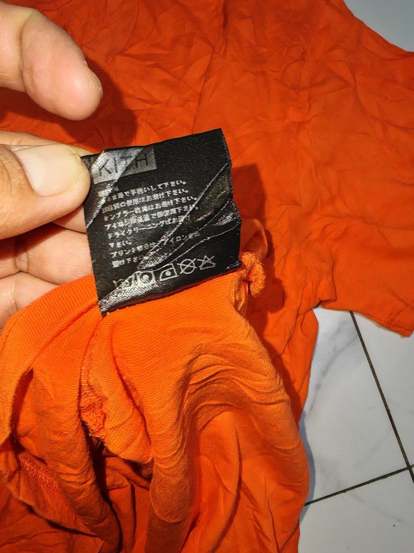 Kith Orange Box Logo Tee Size L (Category: Tshirts & Polo Shirts ) located in Davao. Submitted by thrift2you (Listing ID 1468061384, Image 3). Description: KITH Classic Logo Shirt (Orange) Large on Tag 22 x 27½ Brandnew Condition 🔥 Fresh from Bale Issue : Light Fade lang yung sa Washtag nya pero sa Back klaro naman No Issue Pm Me 📩 📍Davao City.