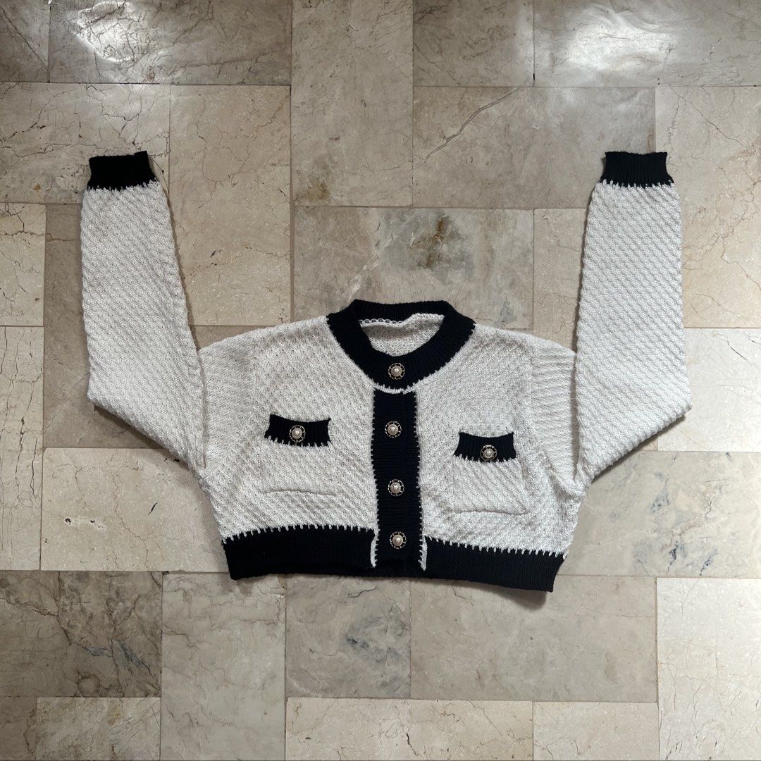 Knit cropped cardigan (S) (Category: Coats, Jackets and Outerwear) located in Cebu City. Submitted by sammaemendoza (Listing ID 1468173721, Image 1). Description: .
