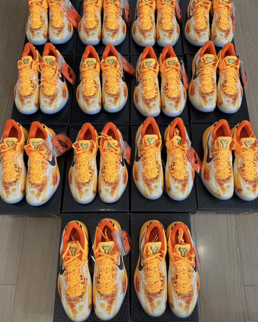 Kobe 8 Protro Shanghai Fireworks (Category: Casual Shoes) located in Manila. Submitted by gio.dee (Listing ID 1468256475, Image 2). Description: Kobe 8 Protro Shanghai Fireworks ❗️Original pair❗️ 3x money back if proven fake. Available on hand! ₱12,000 Sizes 8-13 ❗️Limited stock only. 🚚We deliver nationwide. 📩Pm for more details..