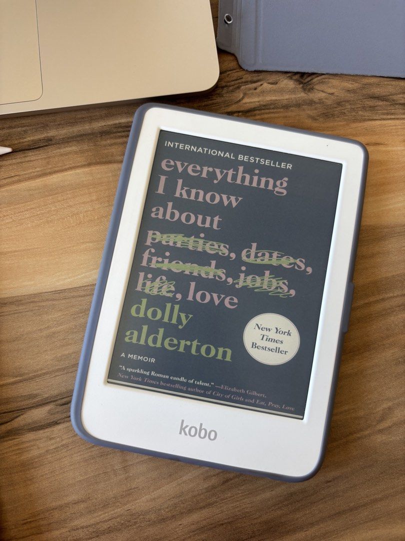 Kobo Clara Color/Colour White (Category: E-Readers) located in Quezon City. Submitted by andrsnyy (Listing ID 1468084605, Image 1). Description: KCC White - like New - No issues whatsoever, No dents, scratches, or dead pixel - Complete box and original charger - With Free detachable case, port plug, and suction popsocket RFS: Need funds for some school bills and TNVR for our community cats.