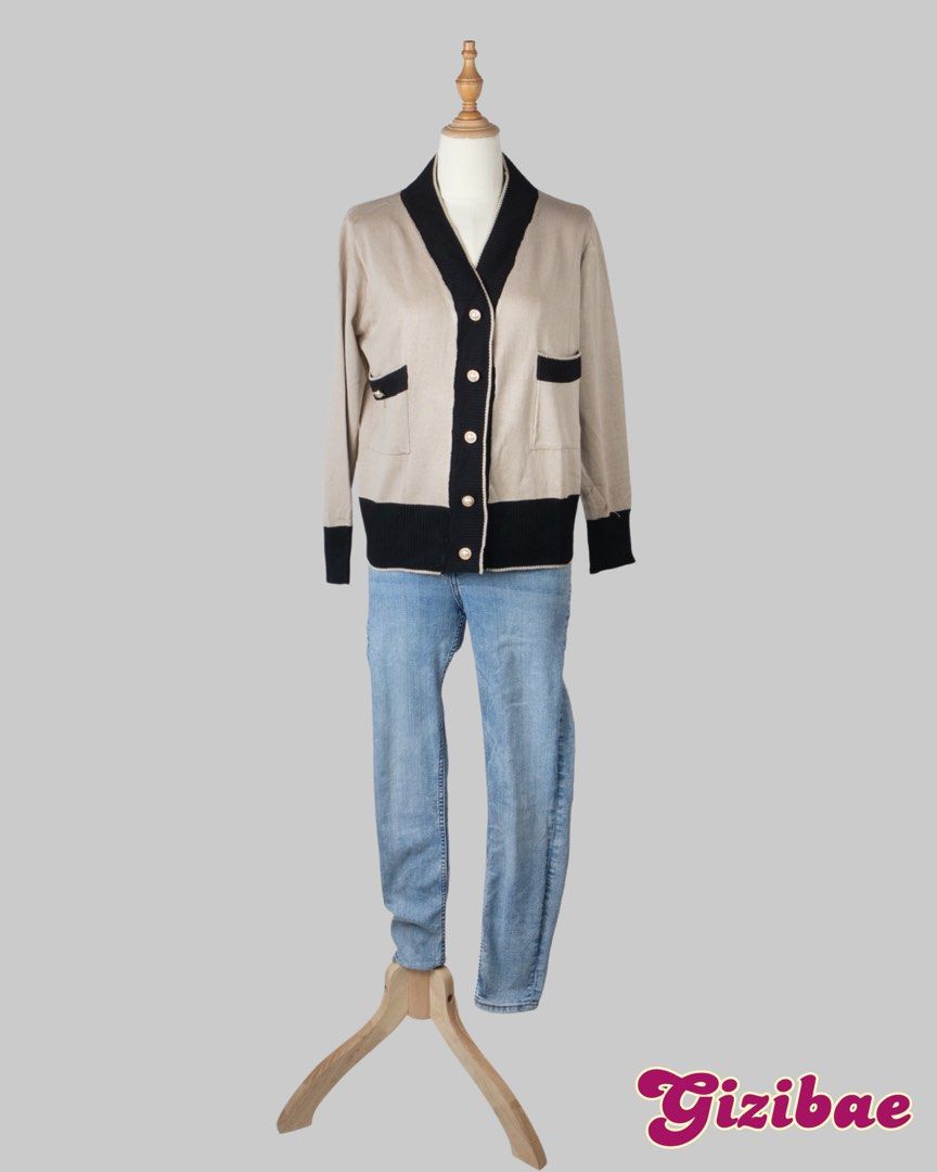 Korean Style Brown Cardigan (Category: Coats, Jackets and Outerwear) located in Manila. Submitted by thechobecloset (Listing ID 1468224002, Image 2). Description: Brown Cardigan and Denim Pants Set for ₱750 Brown Cardigan Top Size: M-L Brand New Denim Pants Waist Size: 25-27 inches Pre-Loved.