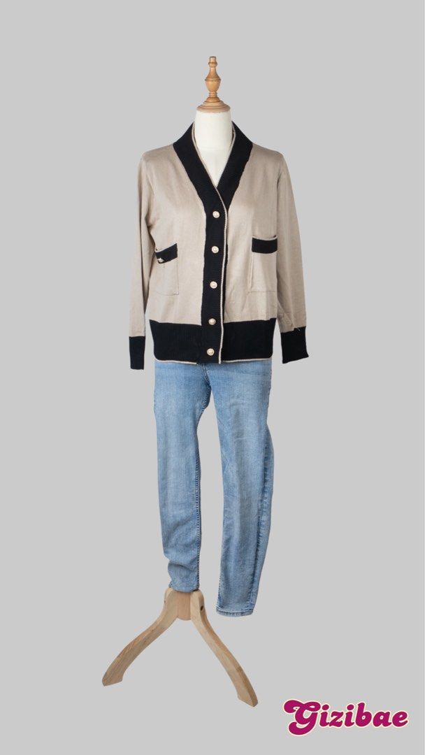 Korean Style Brown Cardigan (Category: Coats, Jackets and Outerwear) located in Manila. Submitted by thechobecloset (Listing ID 1468224002, Image 3). Description: Brown Cardigan and Denim Pants Set for ₱750 Brown Cardigan Top Size: M-L Brand New Denim Pants Waist Size: 25-27 inches Pre-Loved.