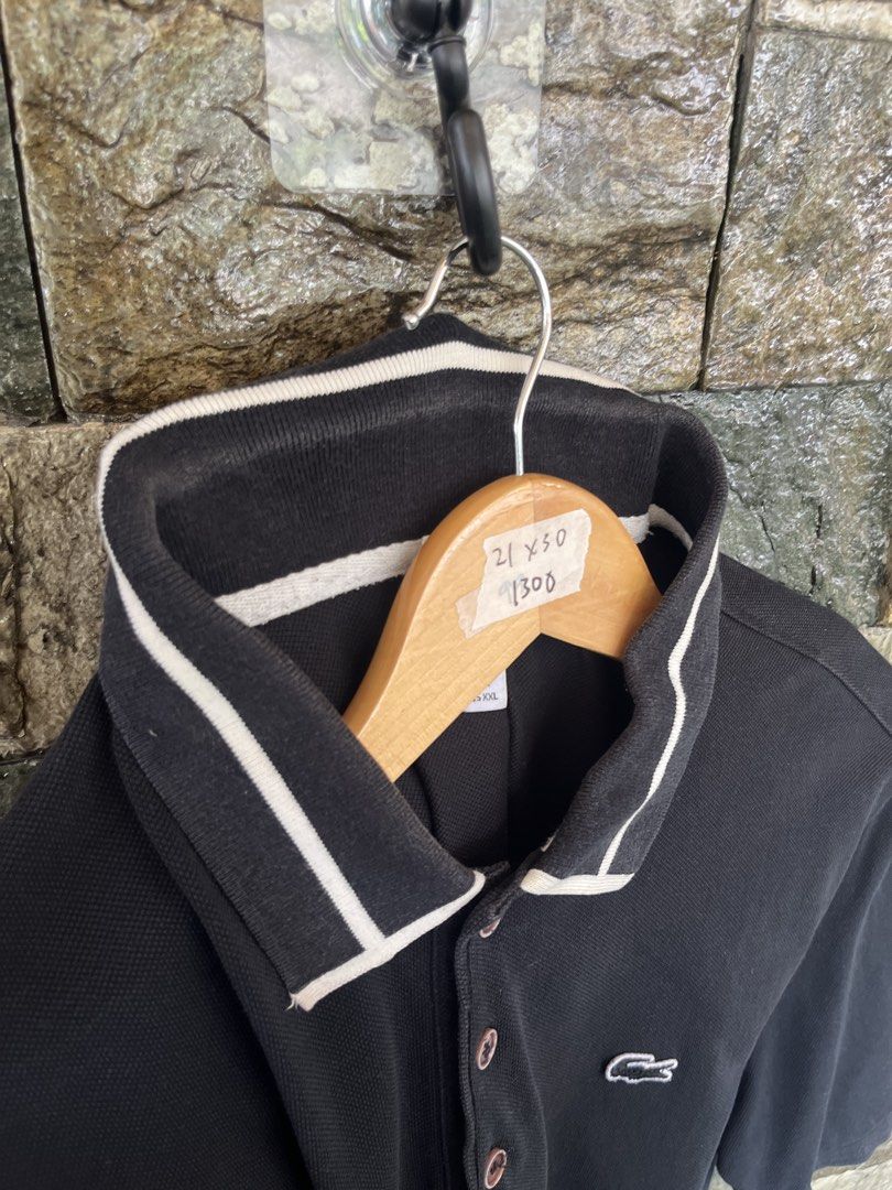 Lacoste Stripped Collar All Black Poloshirt (Category: Tshirts & Polo Shirts ) located in Cagayan de Oro. Submitted by curatedheirloomph_ (Listing ID 1468235338, Image 3). Description: 𝘿𝙞𝙢𝙚𝙣𝙨𝙞𝙤𝙣𝙨: 21x30 𝘽𝙚𝙨𝙩 𝙁𝙞𝙩: Large - XL 𝘾𝙤𝙣𝙙𝙞𝙩𝙞𝙤𝙣 & 𝘾𝙤𝙡𝙤𝙧 𝙍𝙖𝙩𝙚: Excellent (9.5/10) 𝙄𝙨𝙨𝙪𝙚: Signs of usage 𝘼𝙪𝙩𝙝𝙚𝙣𝙩𝙞𝙘𝙞𝙩𝙮 𝘿𝙚𝙘𝙡𝙖𝙧𝙖𝙩𝙞𝙤𝙣: Authentic.