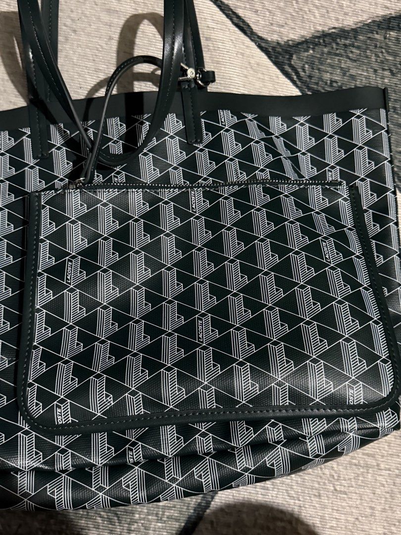 Lacoste Zely Tote Bag (Category: Tote Bags) located in Manila. Submitted by naenae26 (Listing ID 1468282375, Image 3). Description: - Brand: Lacoste Zely Tote abag - Color: Green - Condition: Excellent, clean inside and out - 10/10 Excellent Condition.