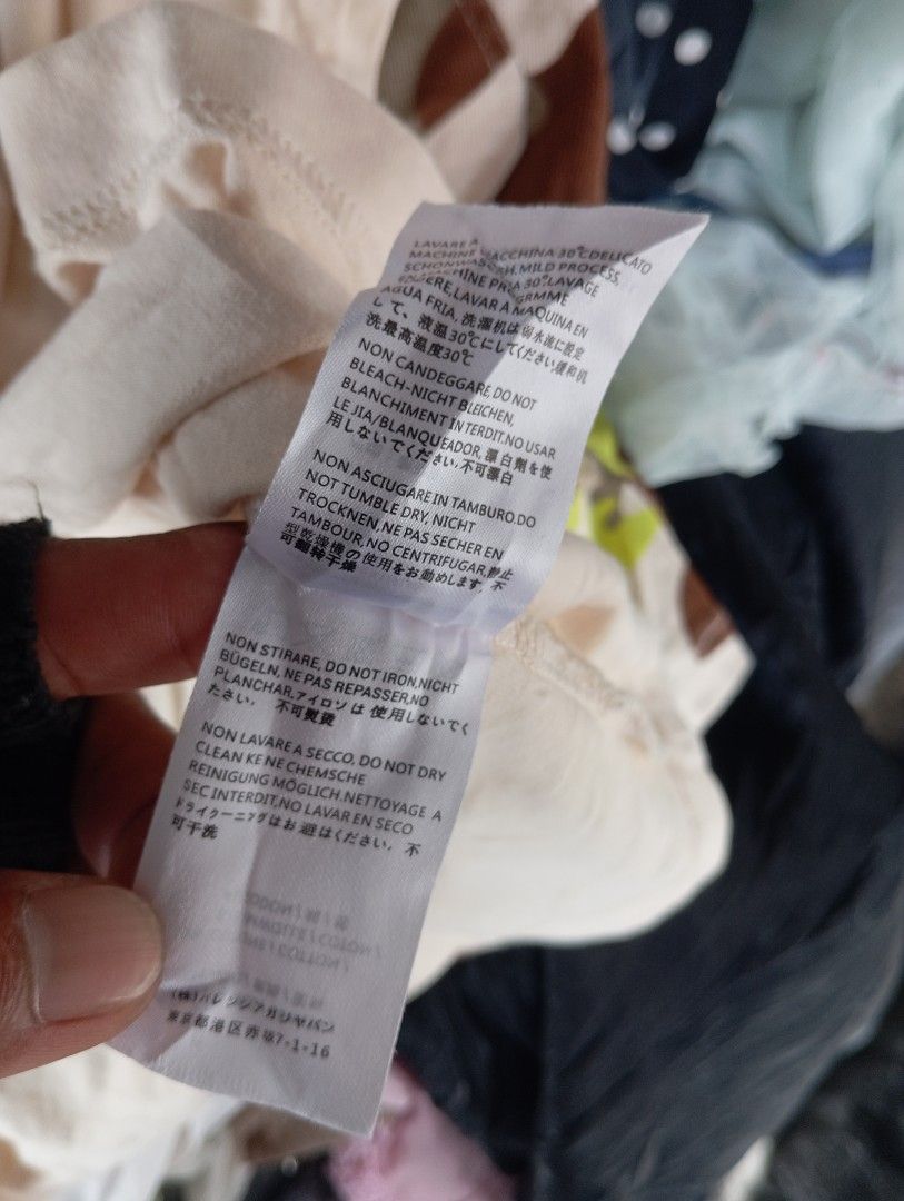 LANVIN SHIRT (Category: Activewear) located in Monkayo. Submitted by danielcabusora (Listing ID 1468103368, Image 3). Description: LANVIN SHIRT LARGE ON TAG W-21 L-27 AS NEW NO ISSUE.