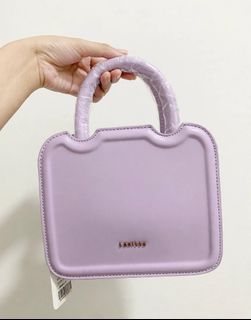 (Category: ) located in . Submitted by shoponlinee99 (Listing ID 1468178440, Image 1). Description: .
