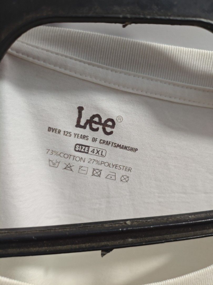 Lee White Classic Men Tshirt (Category: Shirts) located in Baguio. Submitted by cool_chic (Listing ID 1468102869, Image 2). Description: Lee White Classic Men Tshirt Color Rate 9.5/10 Complete Tags Flaw Stains Cotton Tela Machine Washed Size XL To 2XL Dimes 24 Width 28 Length Price P220.