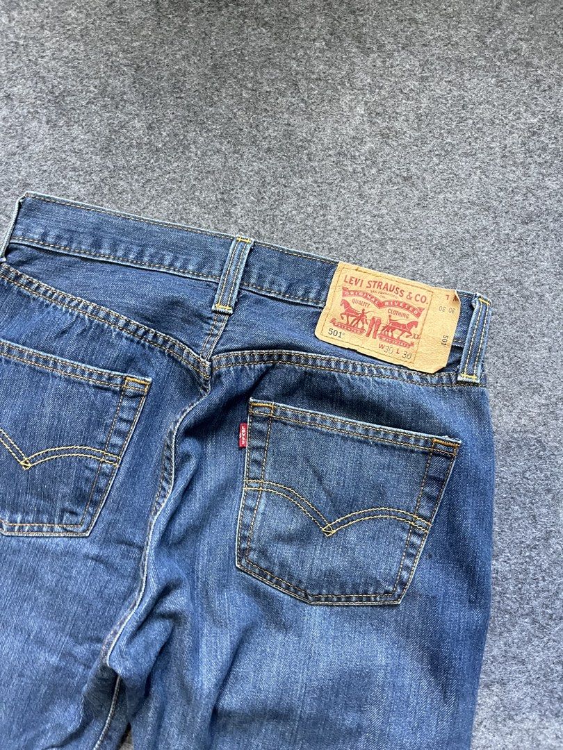 Levi’s 501 botton fly pants (Category: Announcements) located in Lapu Lapu. Submitted by jhonrener41426 (Listing ID 1467921738, Image 1). Description: W-30 L-30 Size 30 Thigh-11 Length-38 Leg opening-8 Excellent condition Color rate 9.6/10 Authentic.