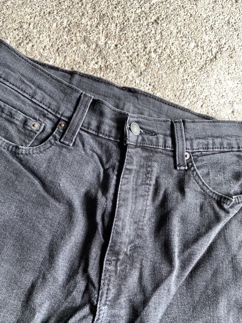 Levis 505 pants (Category: Jeans) located in Davao. Submitted by posasprinc42208 (Listing ID 1468183636, Image 3). Description: Vintage Levis 505 pants W-28 L-35 Leghole-7 Thigh-10 Price:350+sf.