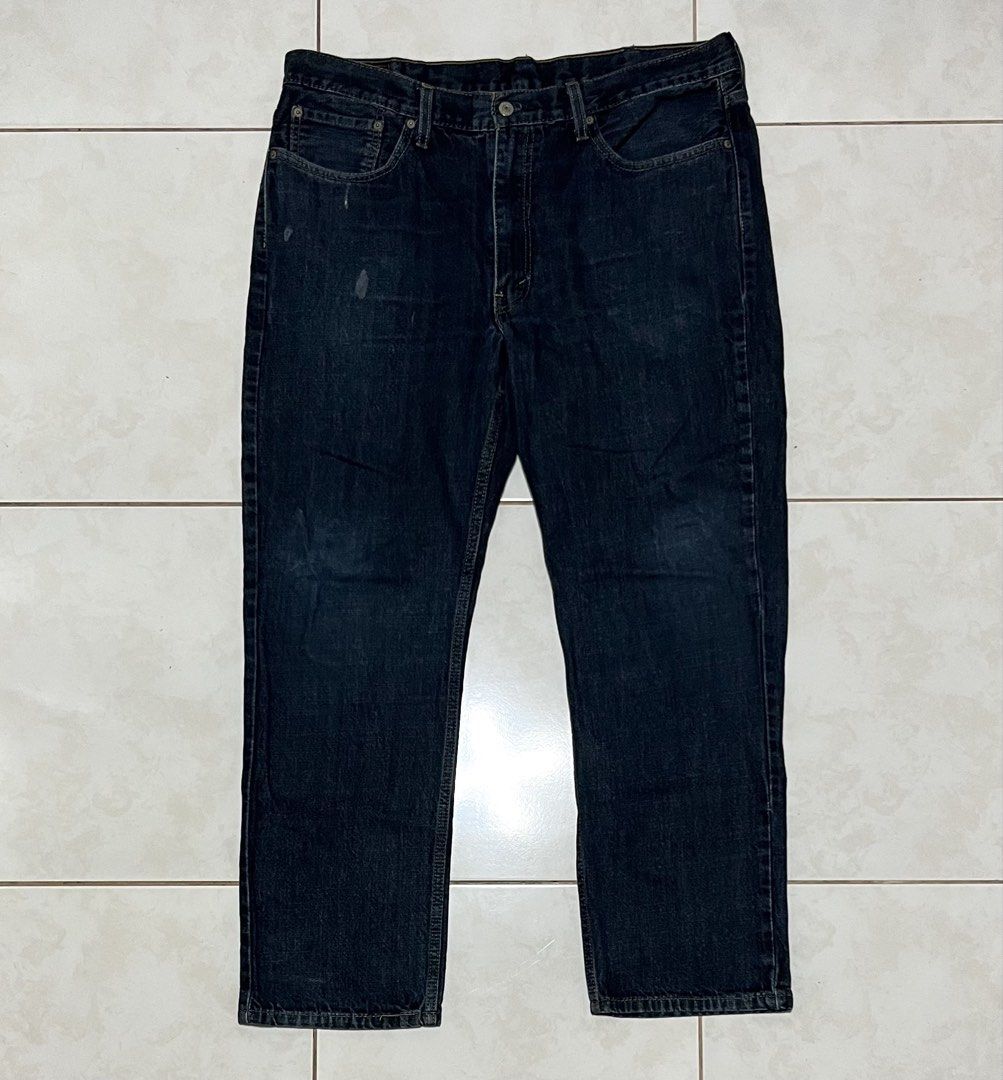 LEVIS 514 STRAIGHT CUT PANTS (Category: Jeans) located in Cavite. Submitted by drip_syndicate (Listing ID 1468213618, Image 2). Description: SIZE 38 WAISTLINE-38 LENGHT-40 HEM-8 (if around 16) CONDITION: 9.5/10 COLOR RATE: 9.5/10 ISSUE: minimal paint in front .